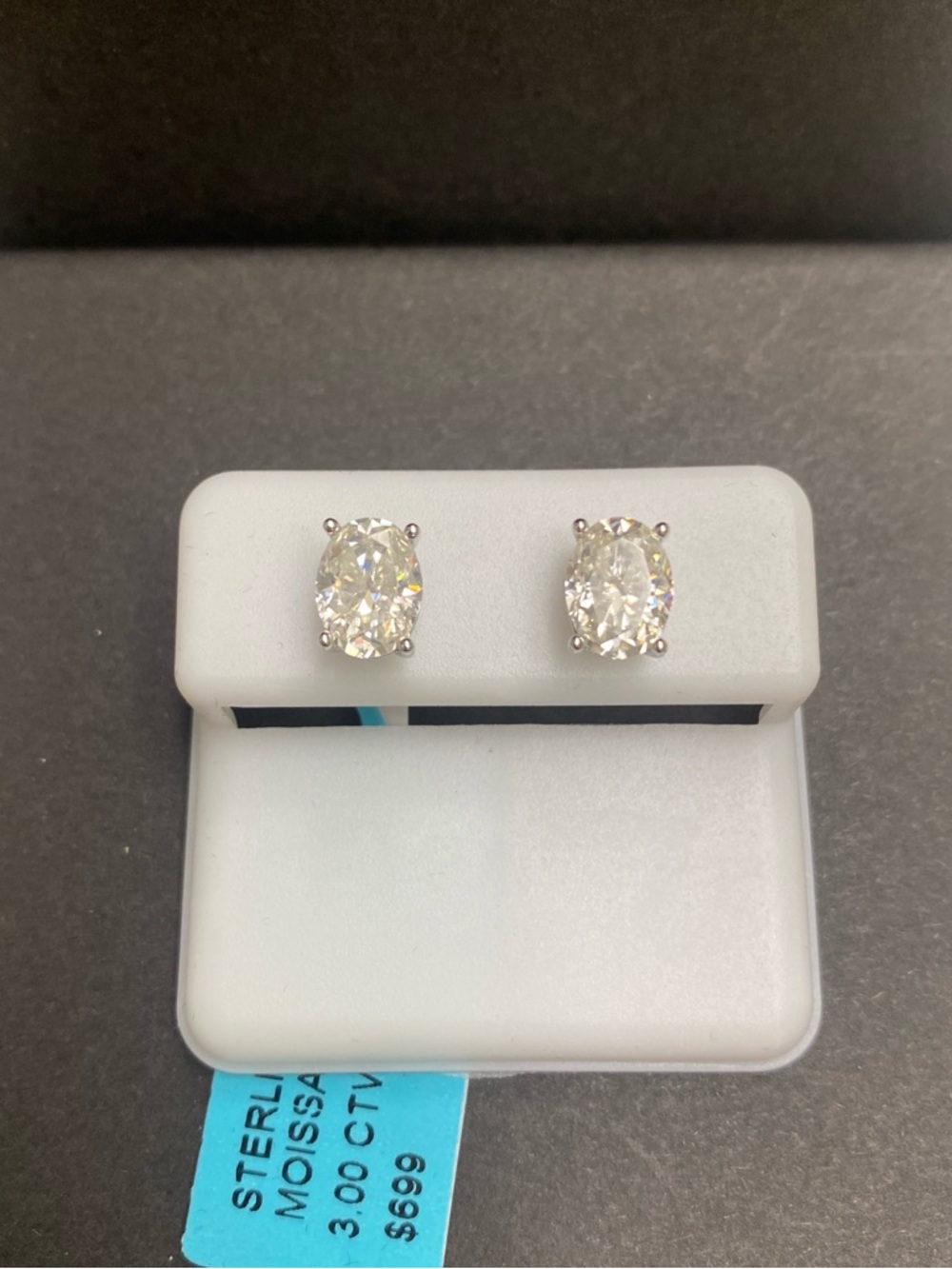 1.5 Carat Oval Cut Moissanite Stud Earrings